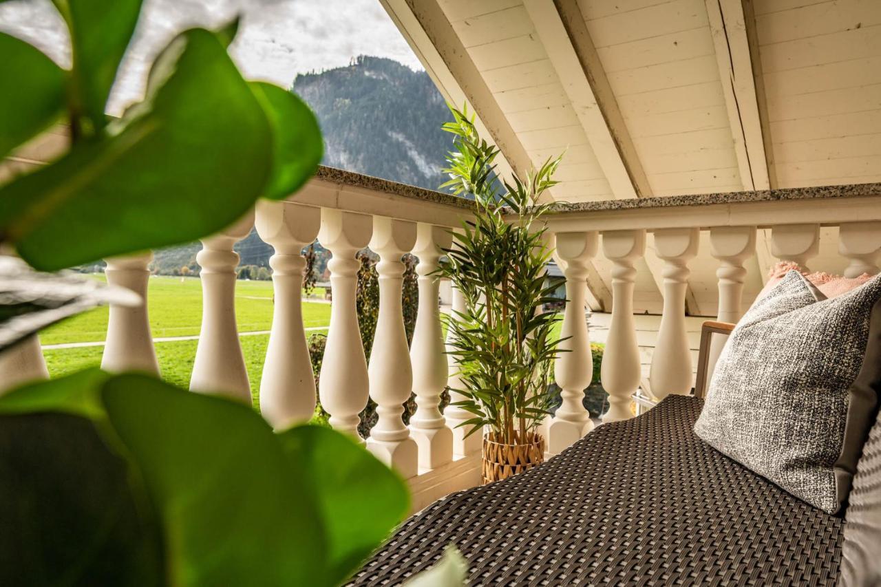 Gaestehaus Wiesengrund & Apart Sporer Mayrhofen Esterno foto